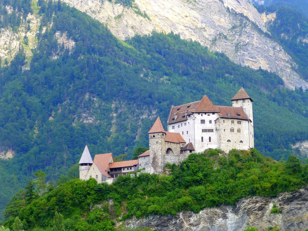 5 Rekomendasi Destinasi Wisata Bersejarah di Liechtenstein