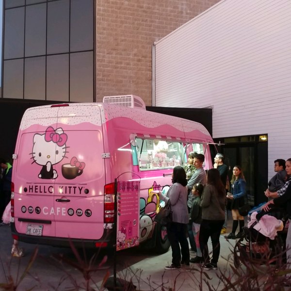 Kafe Truk Hello Kitty, Amerika Serikat