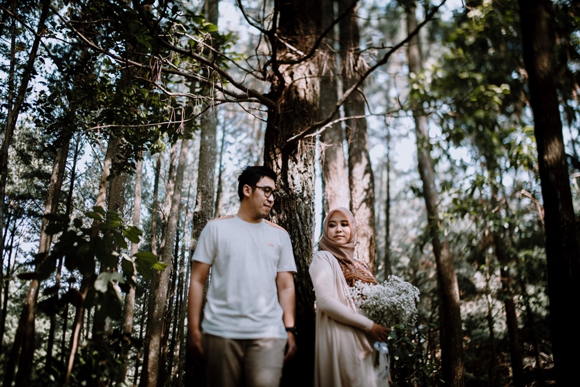 foto prewedding di orchid forest cikole