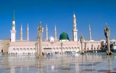 4 Tips Meraih Pahala Sebanyak-banyaknya di Masjid Nabawi saat Umrah