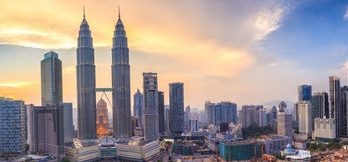 5 Rekomendasi Destinasi Wisata Paling Favorit di Malaysia