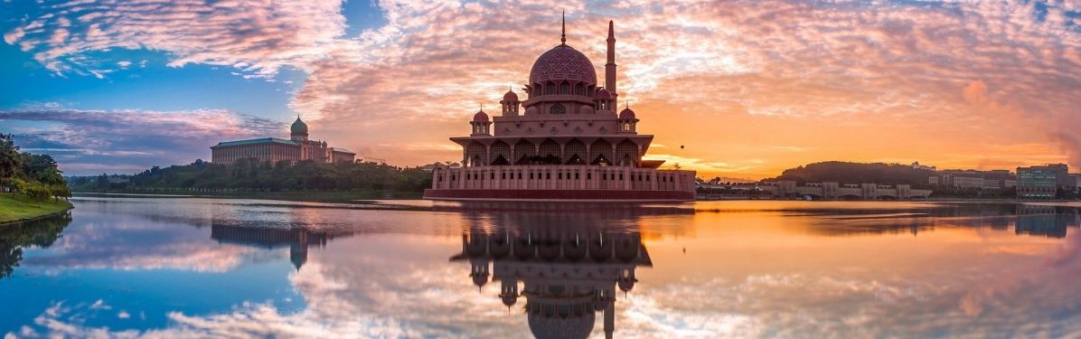 5 Rekomendasi Destinasi Wisata Paling Favorit di Malaysia