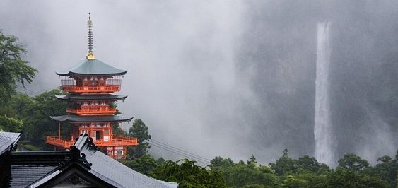 Menilik Daya Pikat Nachi no Taki, Air Terjun Tertinggi di Jepang