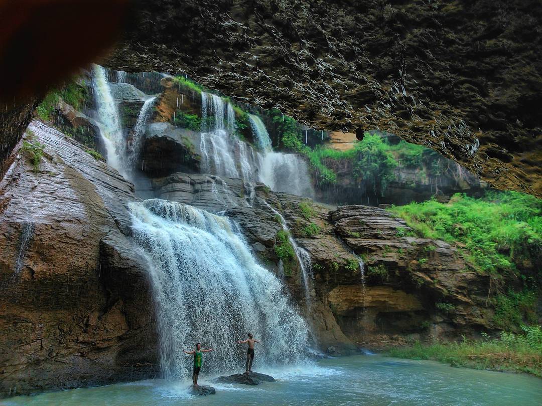 Air Terjun Mlaten