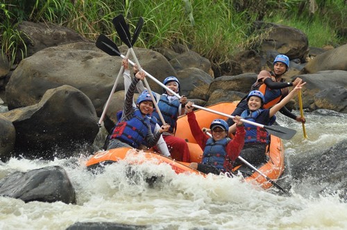 Arung Jeram Sungai Ciberang