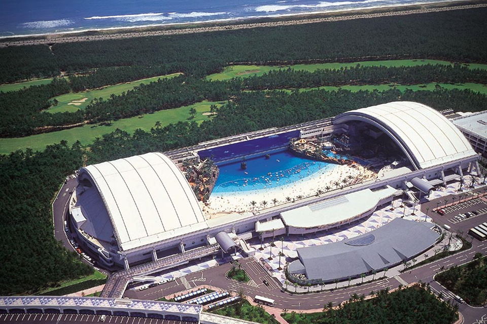 Seagaia Ocean Dome, Jepang