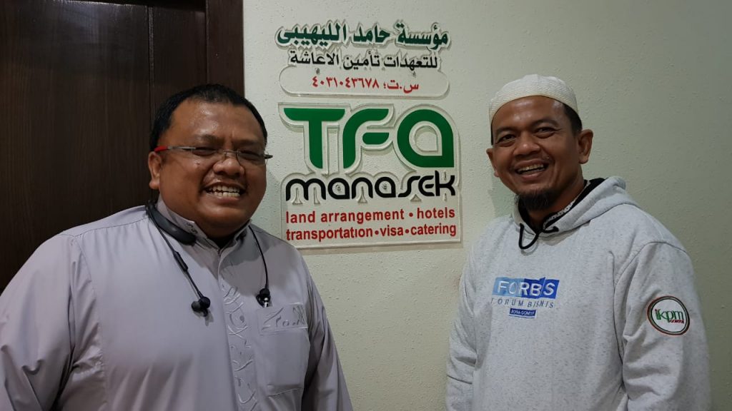 Ketua Umum Forum Bisnis Gontor Doakan Langsung TFA Manasek di Mekkah