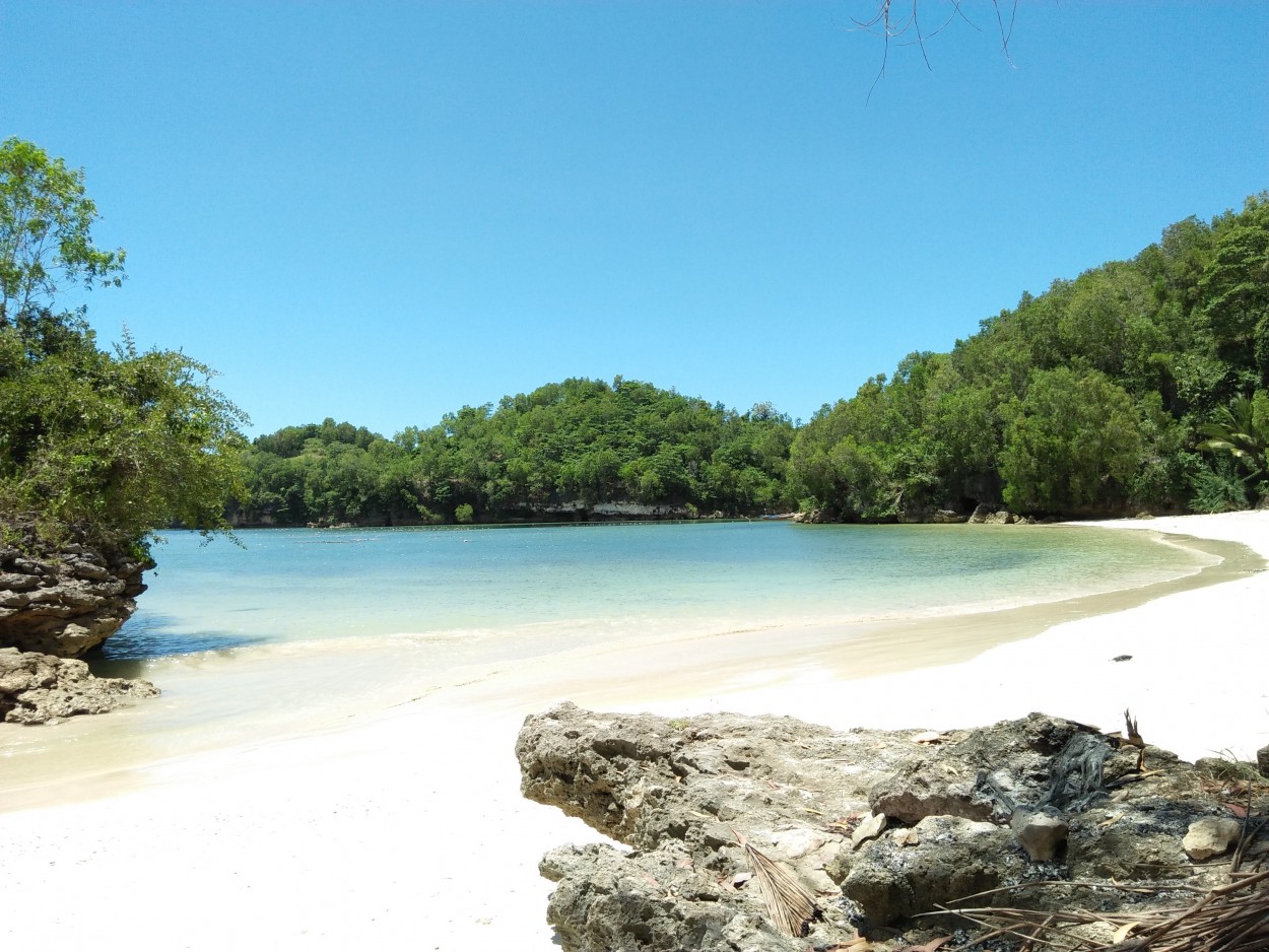 Pantai Kunir