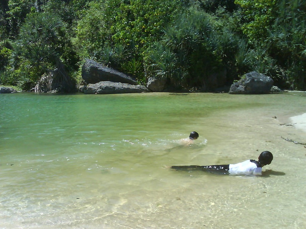 Pantai Kunir