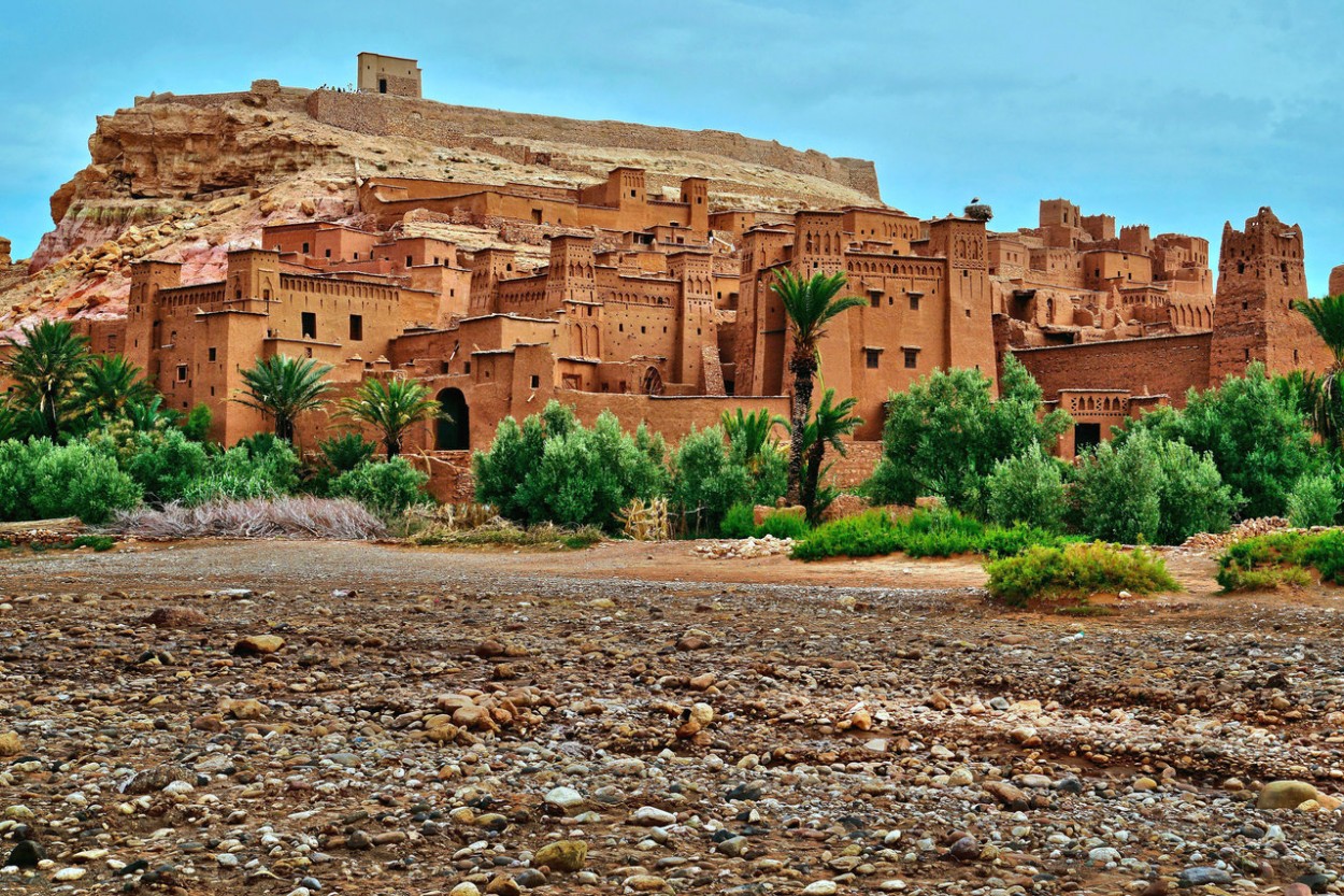 7 Alasan Kamu Harus Wisata Menginap di Gurun Sahara Marocco