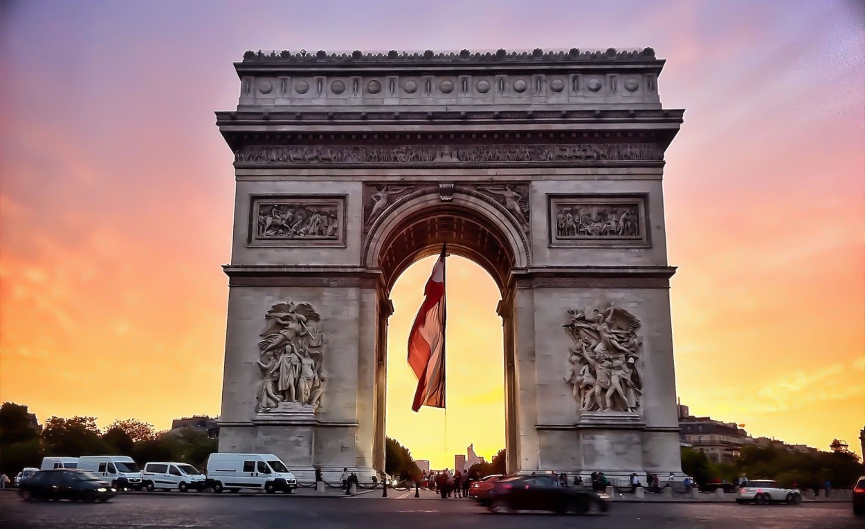 Jean Chalgrin’s Arc de Triomphe,