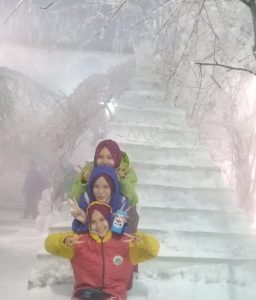 Masuk Snow World International Revo Town