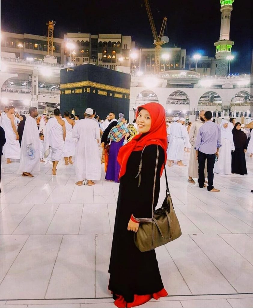 Tips dari Bella Hazky, Muslimah Traveler yang Kunjungi 27 Negara Seorang Diri