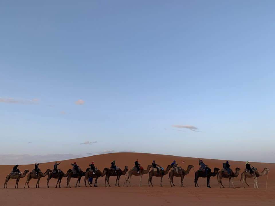 7 Alasan Kamu Harus Wisata Menginap di Gurun Sahara Marocco