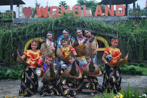 Tari Bundengan di Wonoland