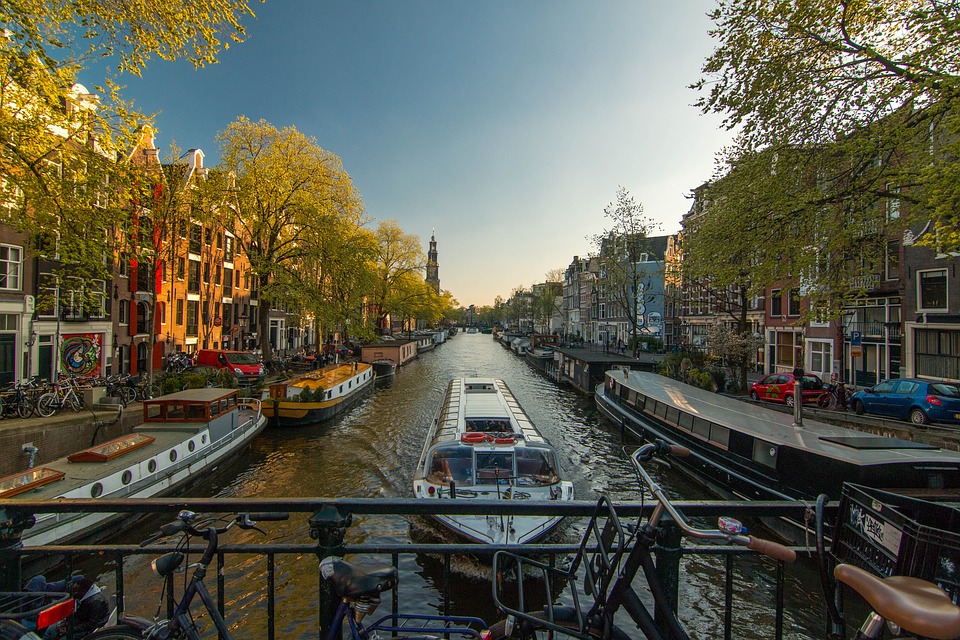 Ini Cerita Amsterdam dan Kanal-kanal Cantiknya yang Mempesona