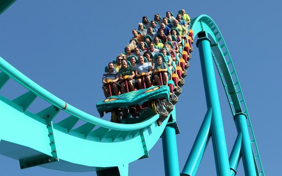 Roller Coaster Paling Mengerikan Ada di Kanada, Berani Coba?