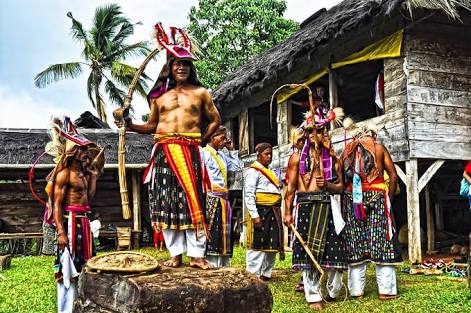 Sedih! Ini Budaya Suku Komodo yang Diambang Kepunahan