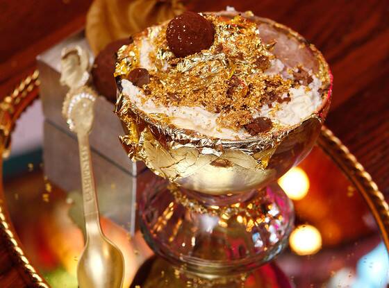 Frrrozen Haute Chocolate Ice Cream Sundae