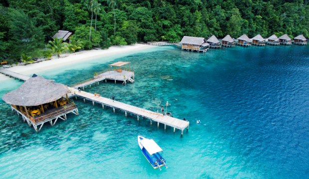 5 Rekomendasi Tempat Honeymoon Paling Romantis Di Indonesia