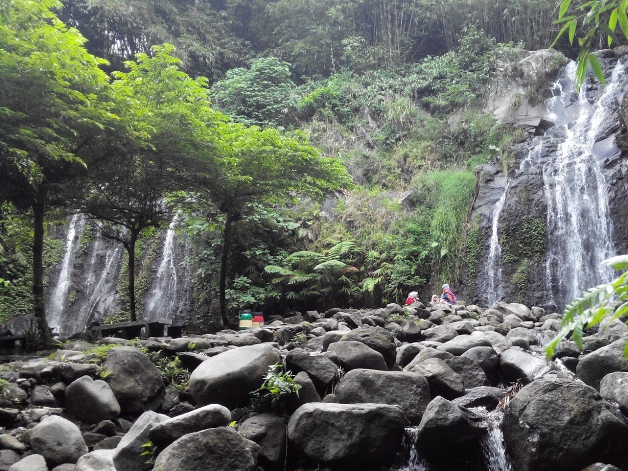 Air terjun pengantin ngawi