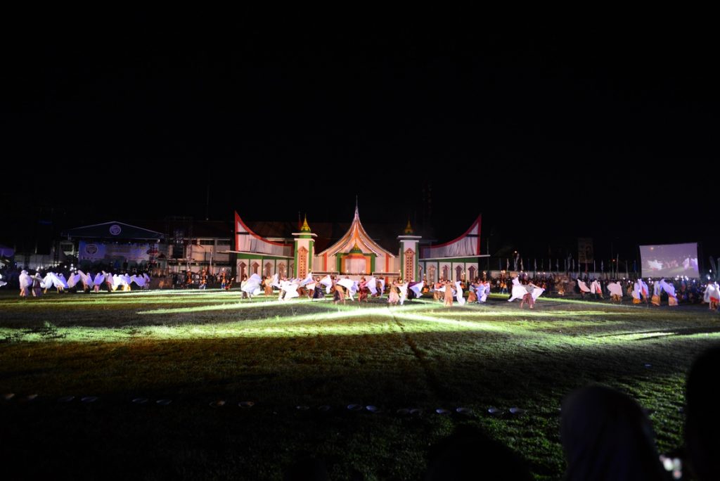 Suasana meriah Perhelatan MTQ Nasional XXXVIII tingkat Provinsi Sumatera Barat di apangan Merdeka Kota Solok. (Istimewa)