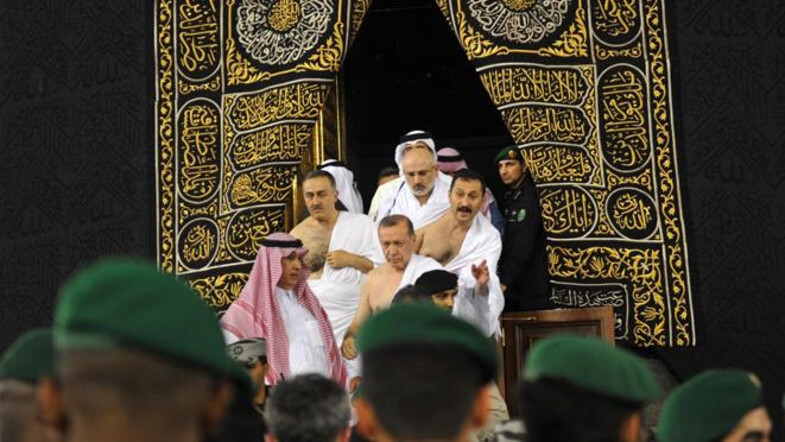 Momen Erdogan Umrah