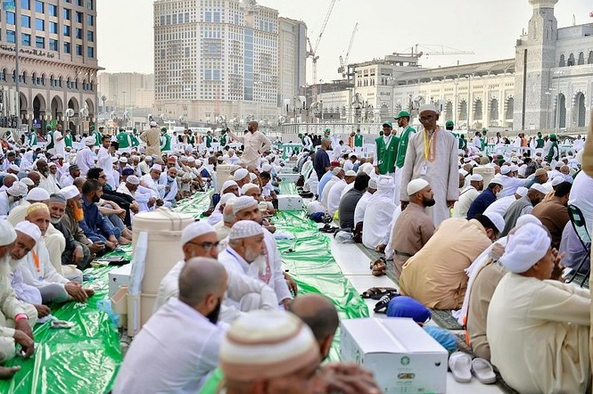 Cara menyumbang takjil di Masjidil Haram